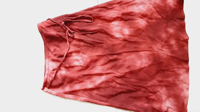 Vêtement femme jupe genoux rouge bordeaux taille 36 - photo numéro 2