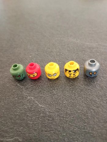 5 têtes figurines lego