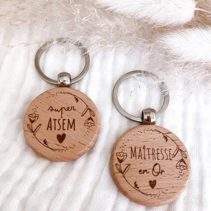 Porte-clés bois personnalisée - photo numéro 2