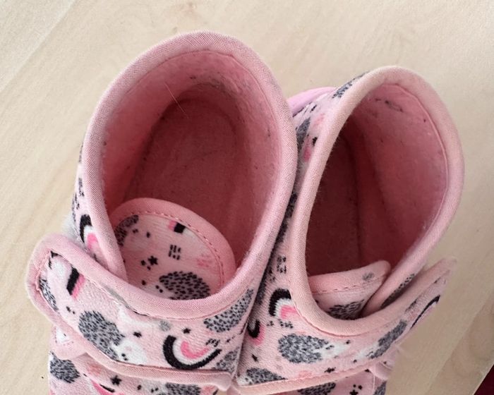 Chaussons fille taille 24 - photo numéro 5