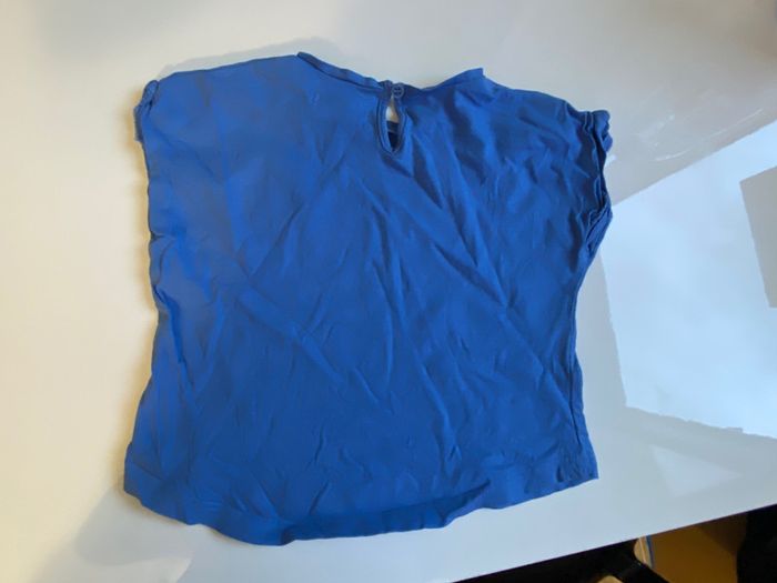 2 pulls et 1 tee shirt - photo numéro 5