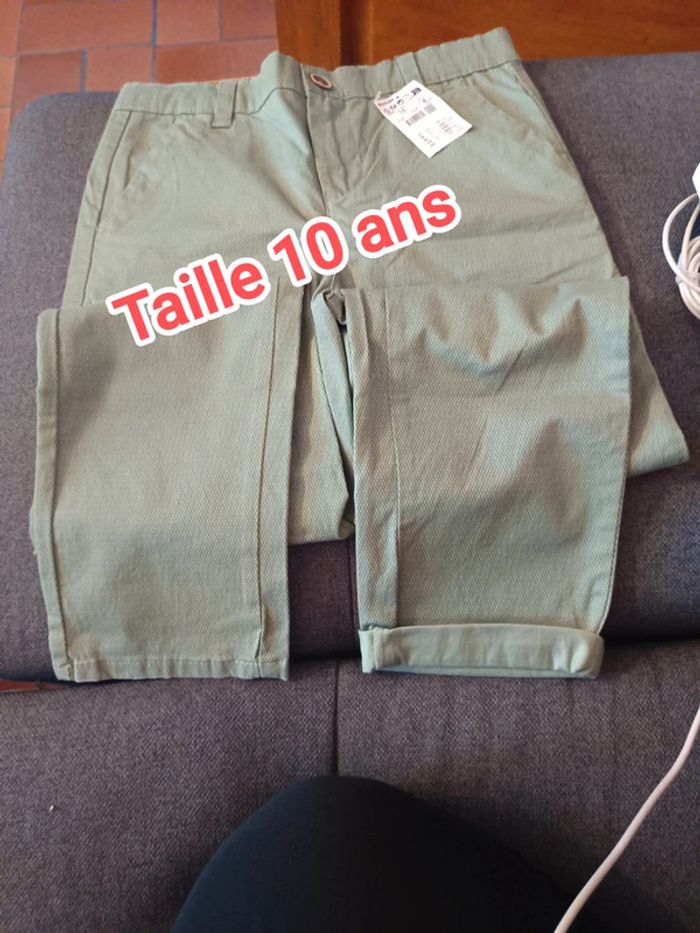Pantalon Chino regular vert taille 10 ans