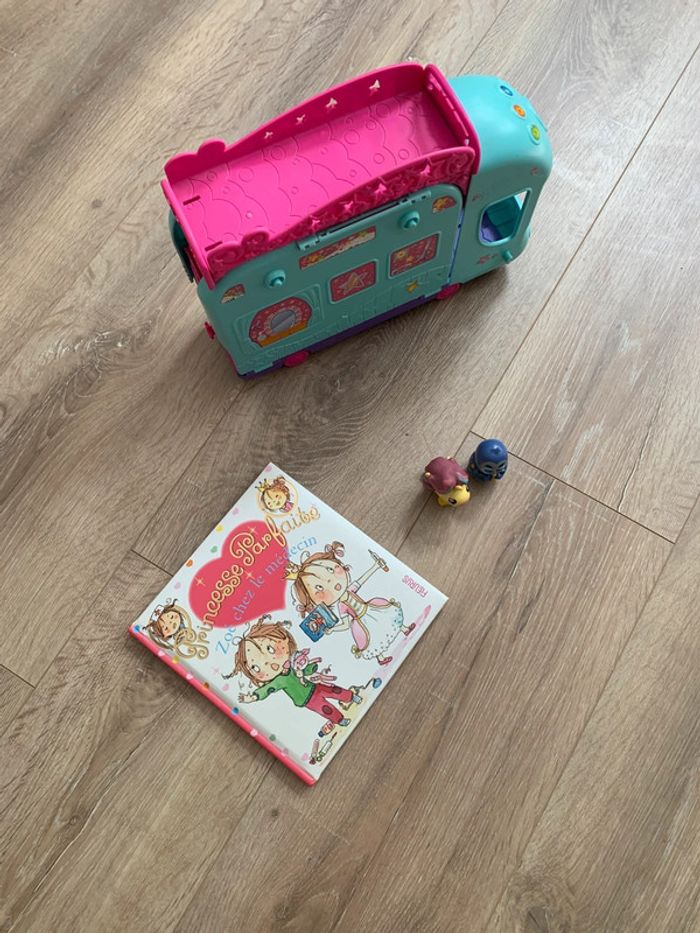 Lot jouets pour petite fille - photo numéro 2