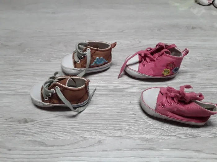 Lot chaussures - photo numéro 2