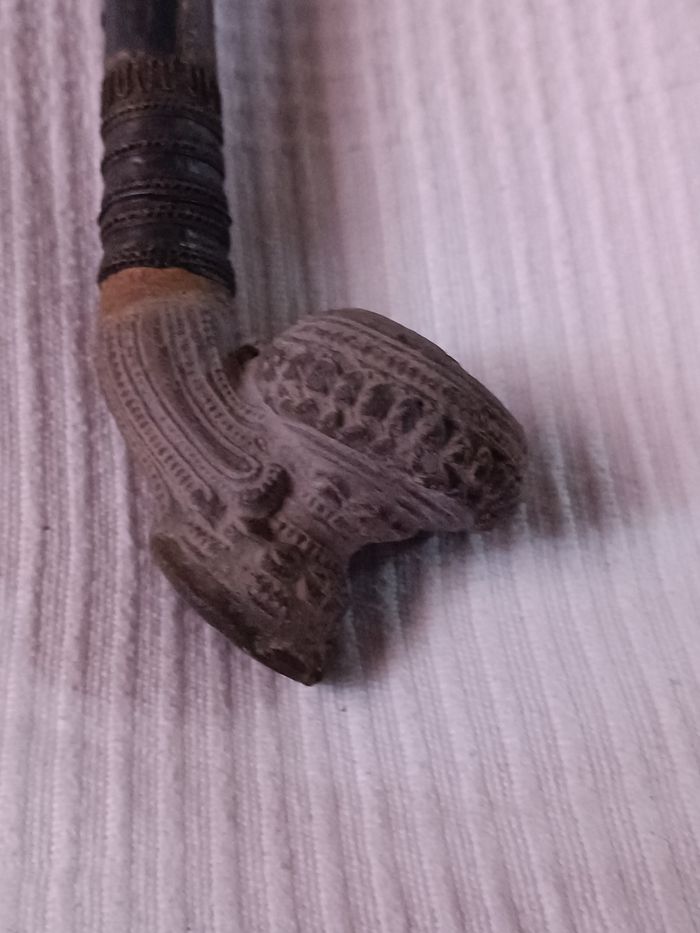 Ancienne pipe en pierre - photo numéro 2