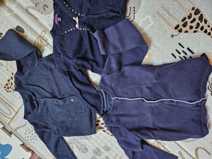 Lot 3 gilets 18 mois - photo numéro 2