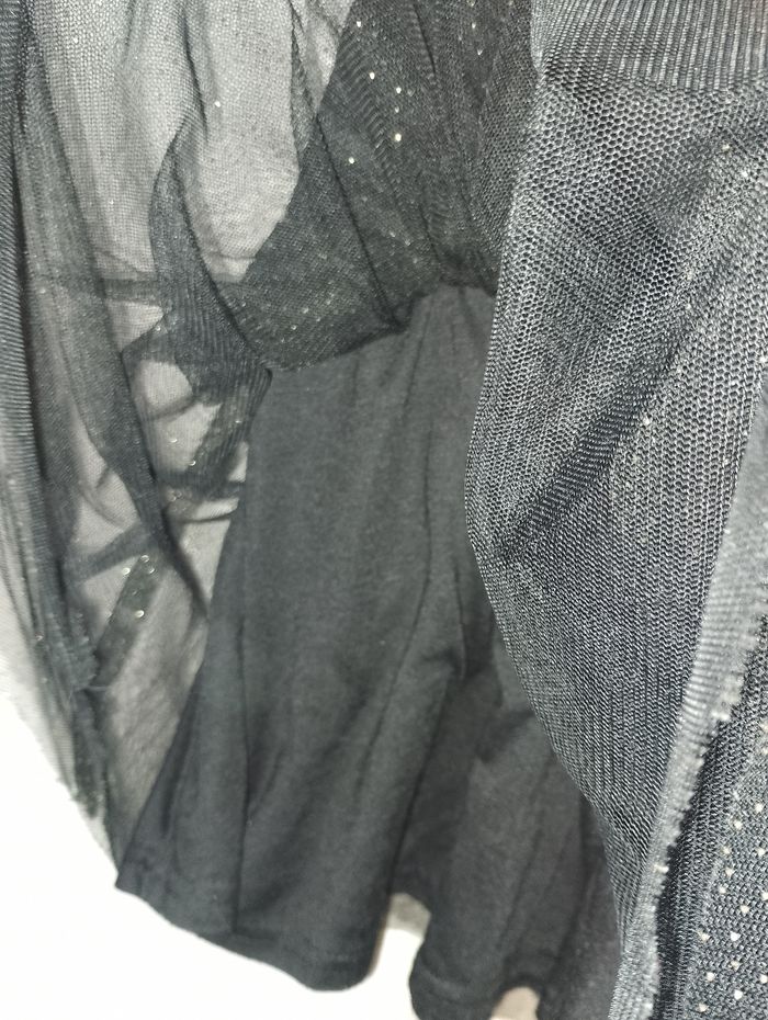 Robe noir étoile Seguin couleur or 4 ans in extenso - photo numéro 4