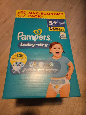 Maxi pack pampers babydry taille 5+( 12-18kg) 88 couches