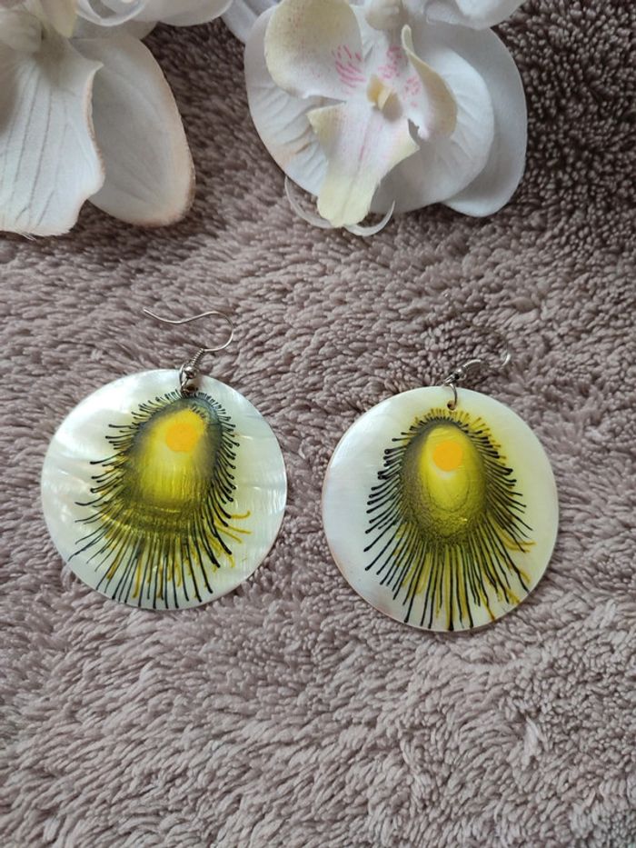 Boucle d'oreille fantaisies