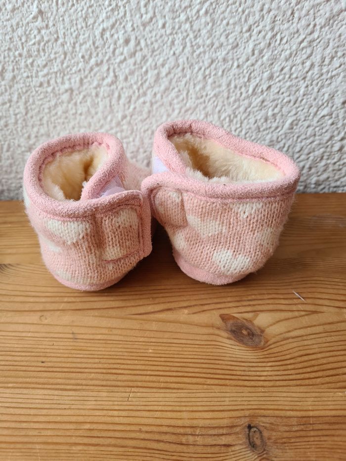 chausson rose avec coeur - photo numéro 2