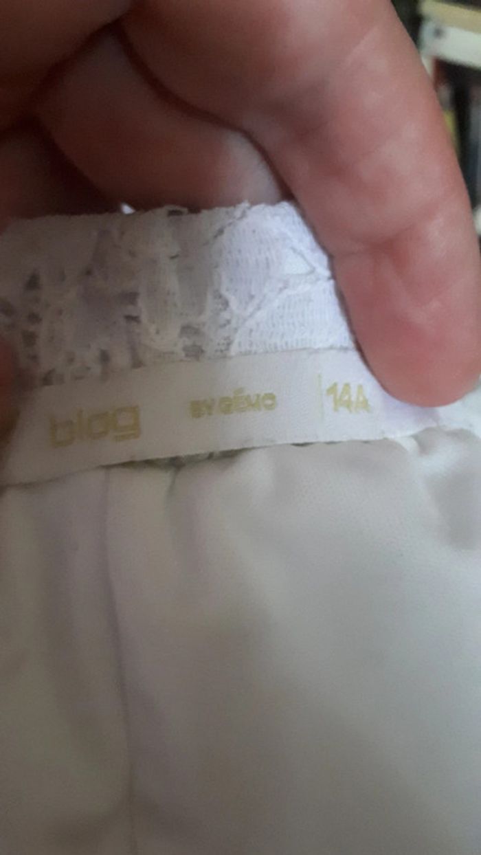 short dentelle entierement doublé - photo numéro 3