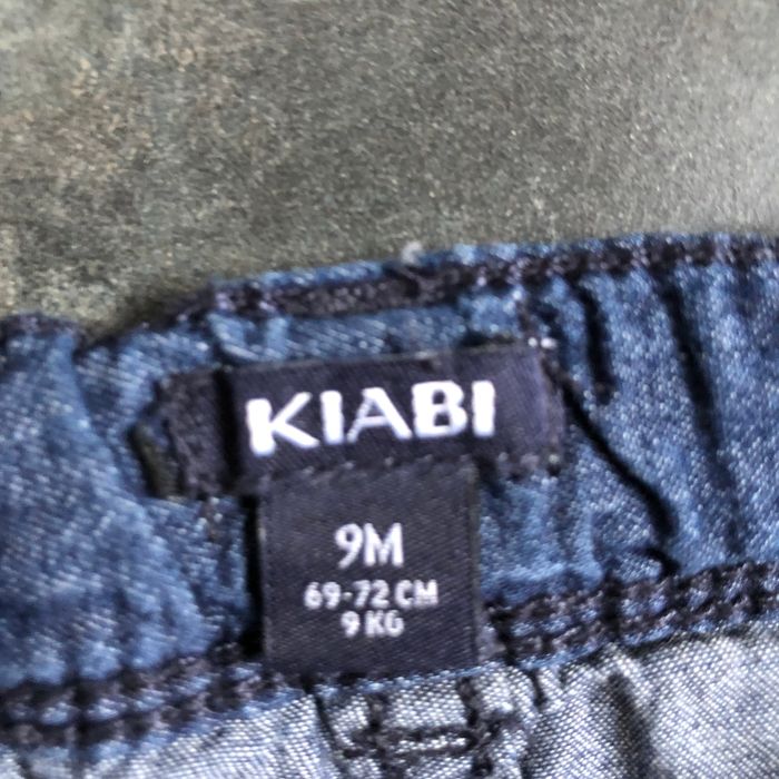 Short en jeans dinosaure 9 mois kiabi état neuf - photo numéro 6