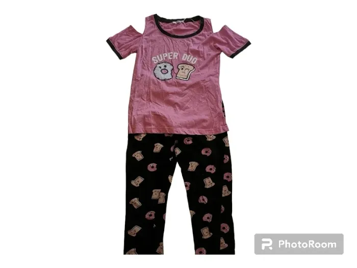 Pyjama gémo taille XS 14 ans