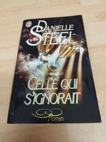 Danielle Steel
Celle Qui S'Ignorait