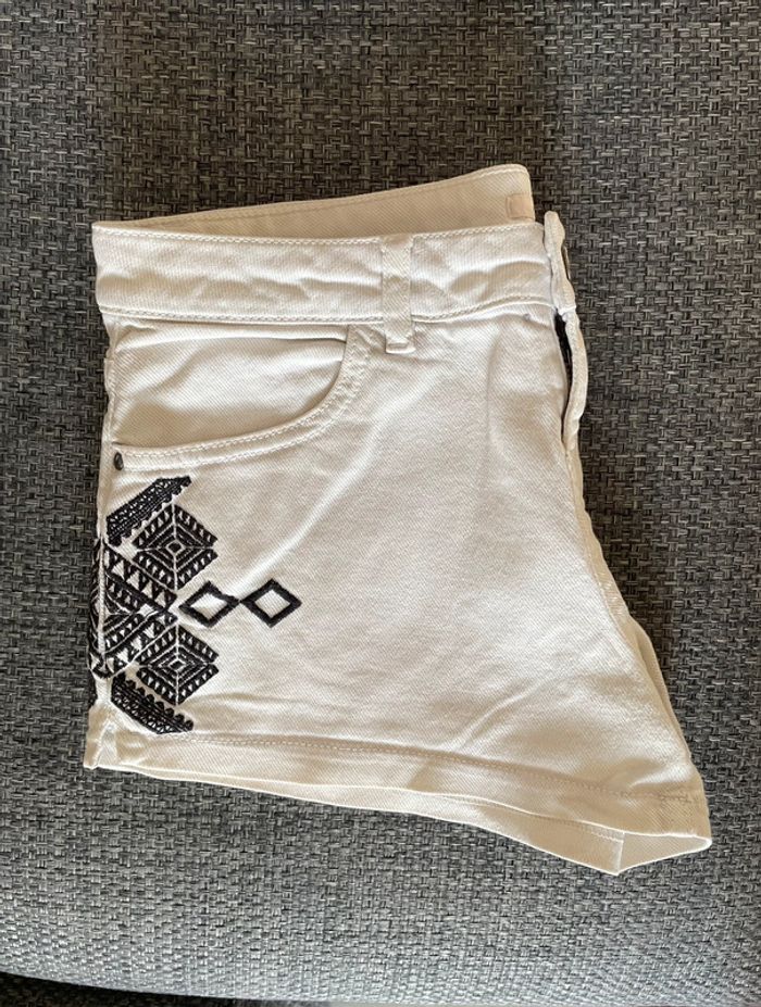 Short à motif noir - photo numéro 3