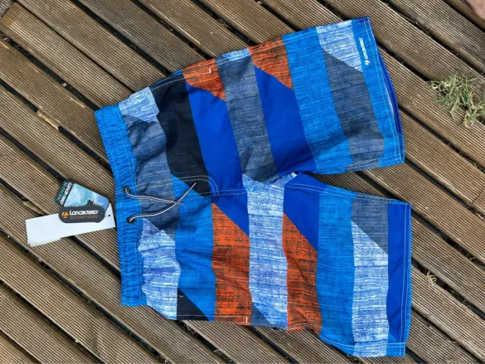 Short de bain Longboard neuf T 16 ans