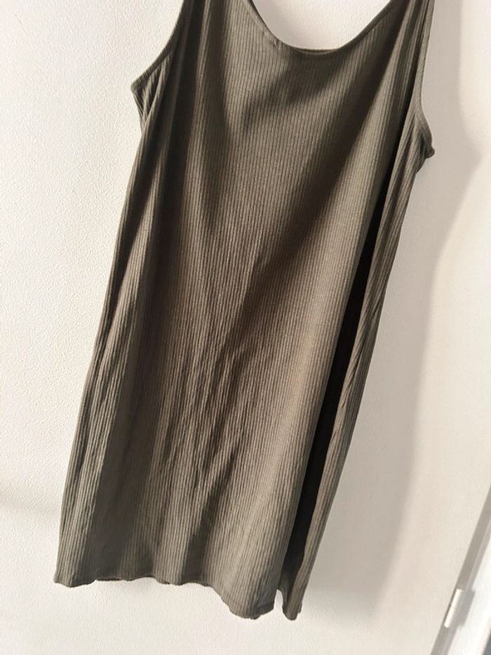 Robe verte kaki - photo numéro 4