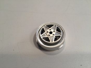 Jante de secours pièce détachée miniature Ferrari 550 maranello 1996 1/18 burago #A16