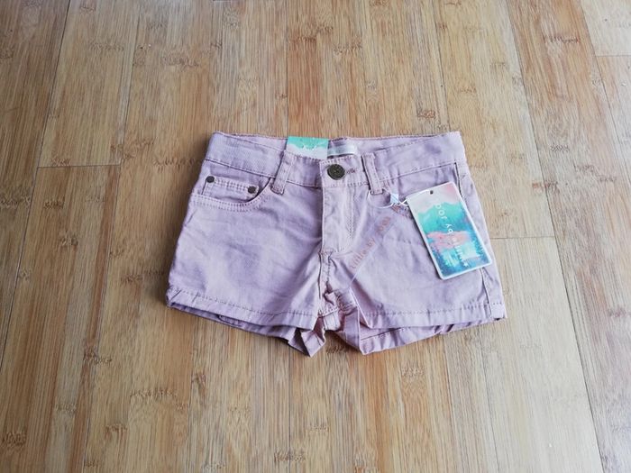 Short vieux rose neuf et étiqueté #fille4ansally56000 - photo numéro 3