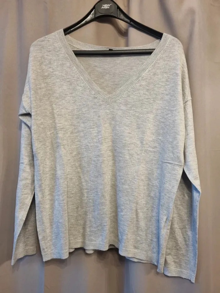 Pull col V femme