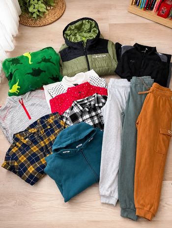 Lot de vêtements