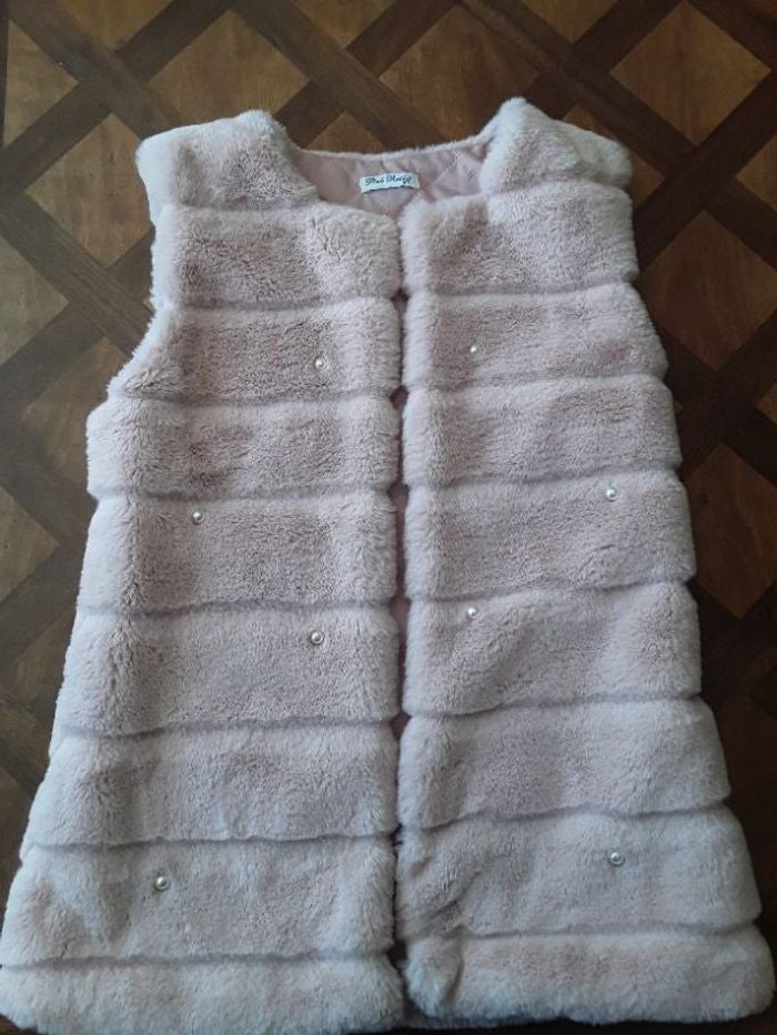 Gilet sans manches rose fourrure douce fille 14 ans TBE