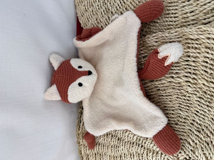 Doudou Plat Renard Blanc Marron Hema