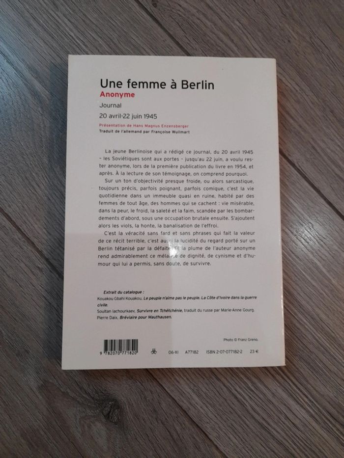 Livre une femme à Berlin - photo numéro 2