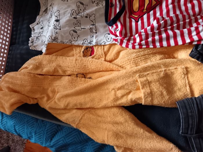 Lot vêtement garçon 4 ans - photo numéro 2