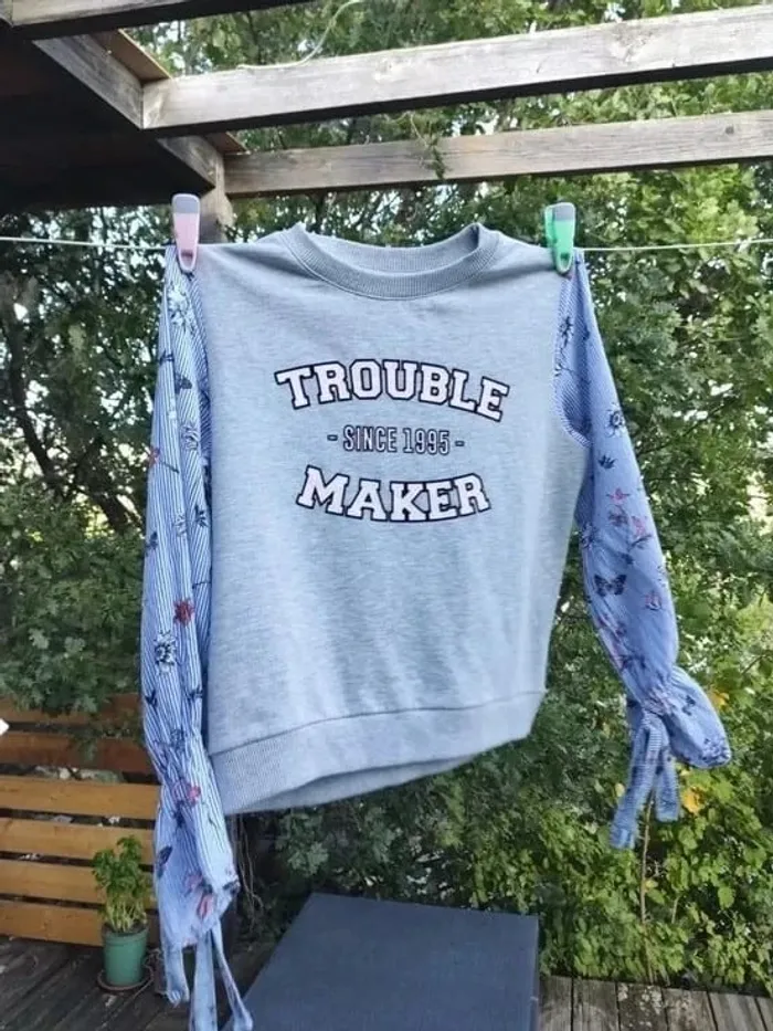 Pull sweat manches fantaisie Jennyfer XS