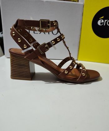 Sandales texto en cuir véritable 