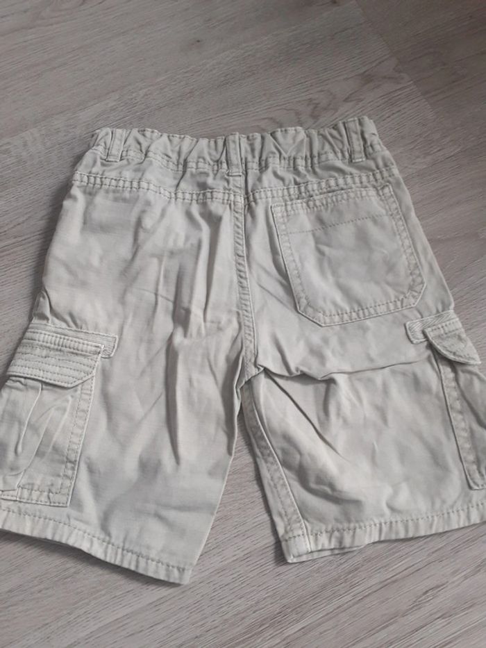 Bermuda vert clair 5ans - photo numéro 3