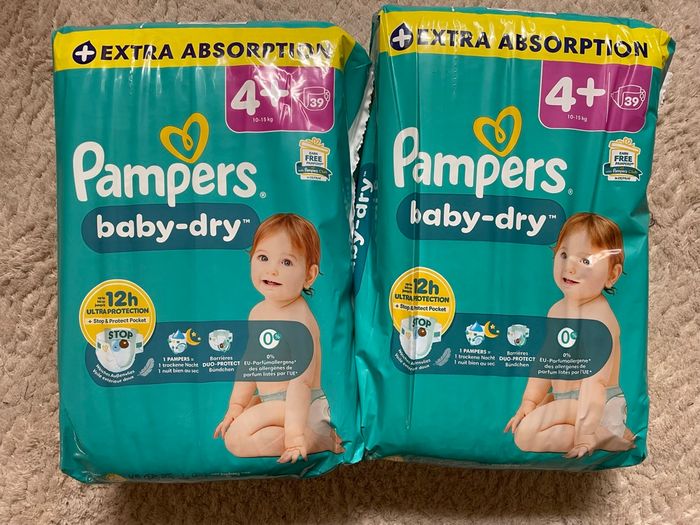 Couches Pampers taille 4+
