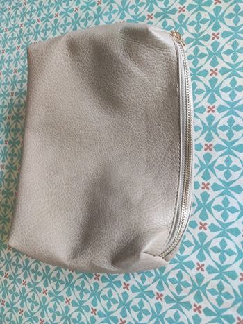 Pochette beige 25 cm x 17 cm