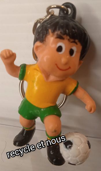 porte clef figurine foot vintage
