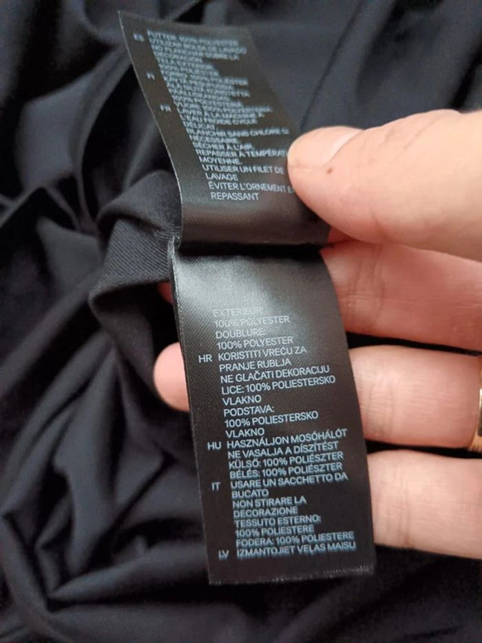 Petite robe noire H&M 38 - photo numéro 6