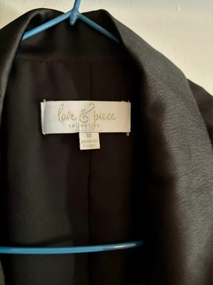 Blazer noir satiné - Love & Piece - Taille M - Neuf avec étiquette - photo numéro 3