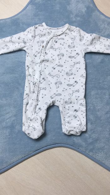 Pyjama 3  mois