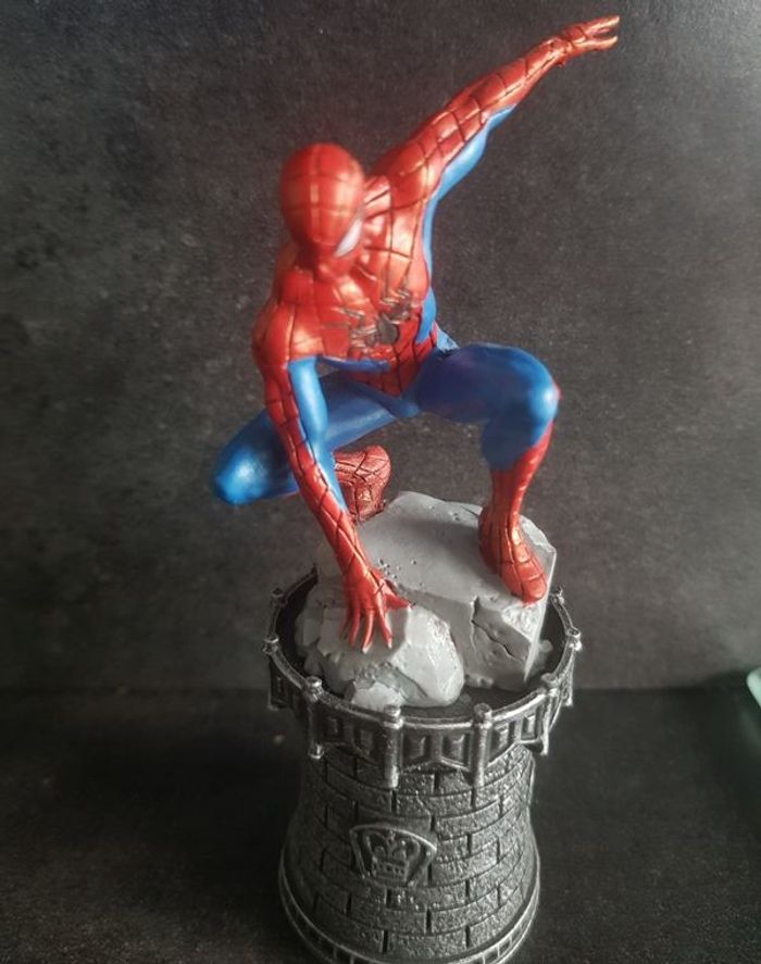 Figurine spiderman