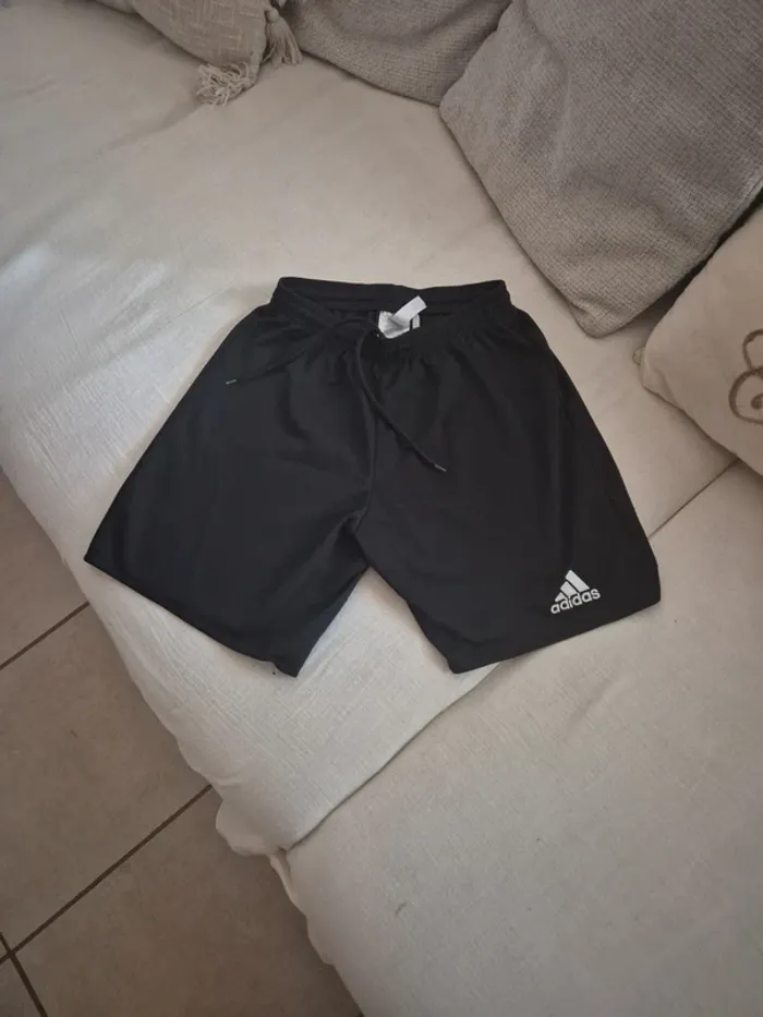 Short de foot adidas