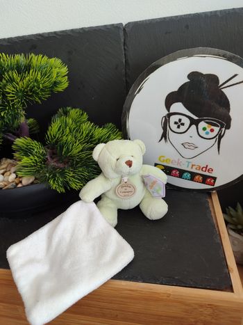 Doudou et compagnie ours jaune mouchoir vert anis mon doudou à moi   DD003248