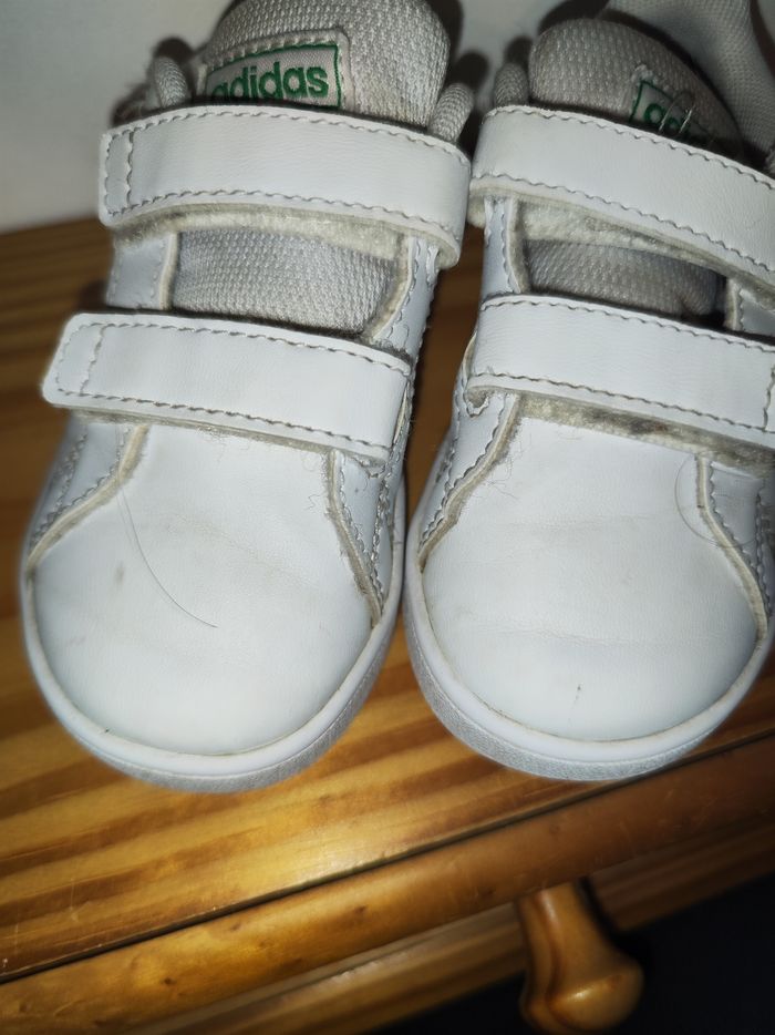 Basket adidas blanche et vert - photo numéro 3