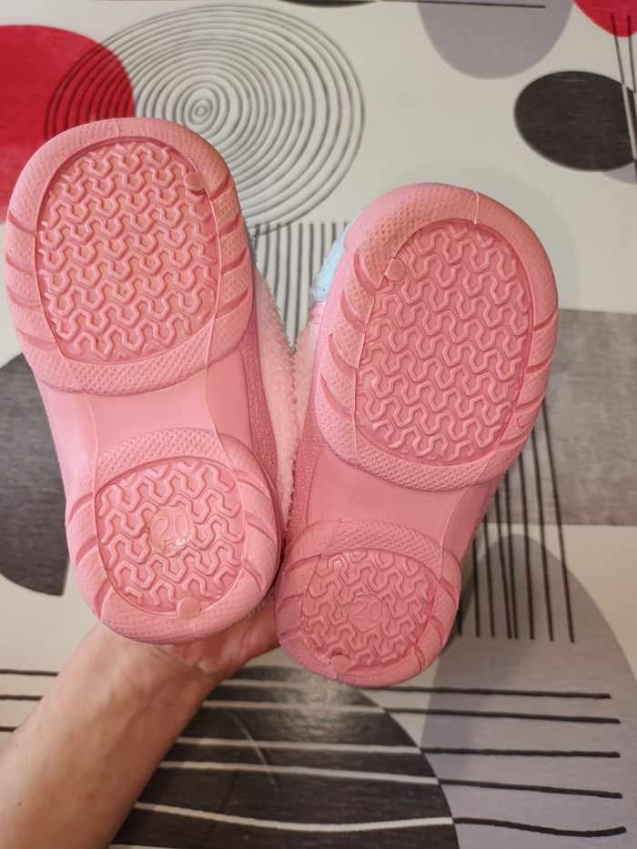 Chaussons pantoufles à zip taille 20 - photo numéro 3