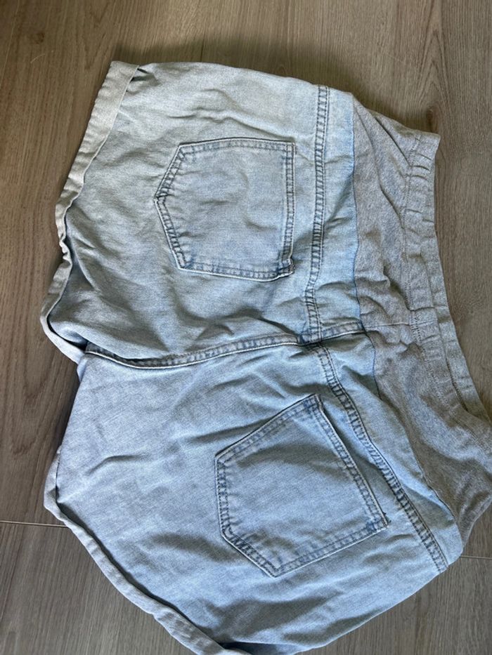 Short de grossesse taille 44 - photo numéro 2
