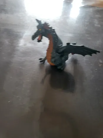 Figurines dragon