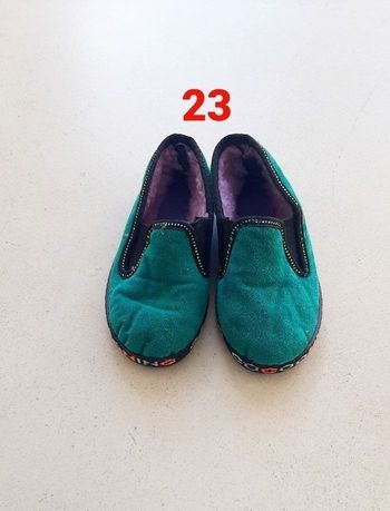 Chaussons bébé 23