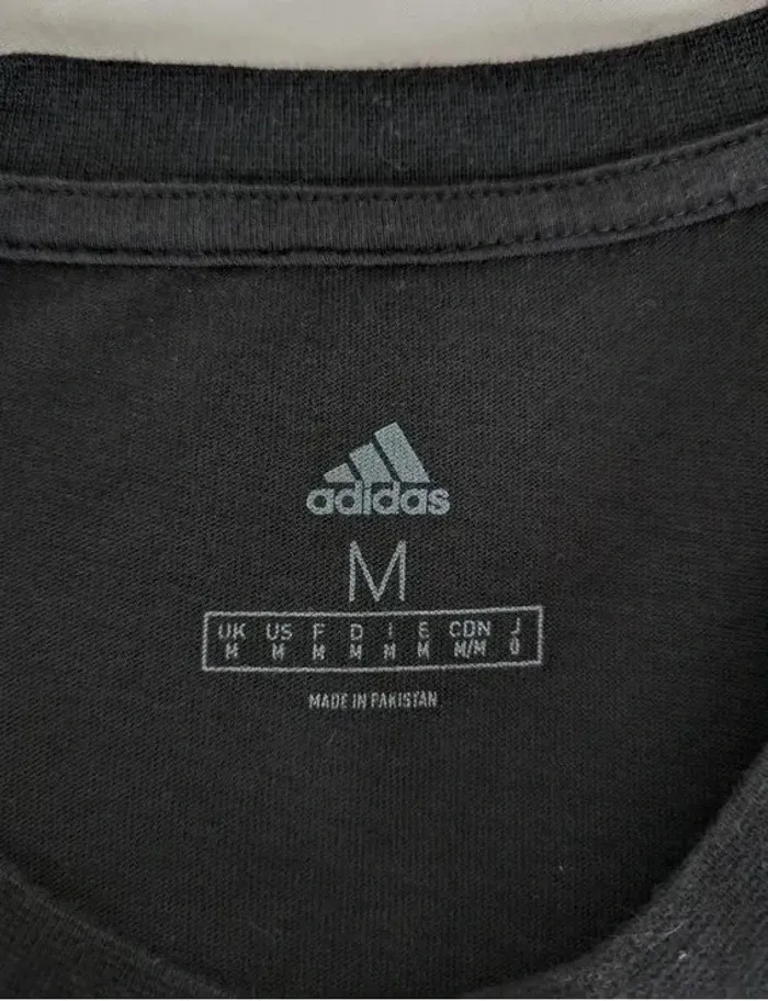 T-shirt Adidas - taille M - photo numéro 6