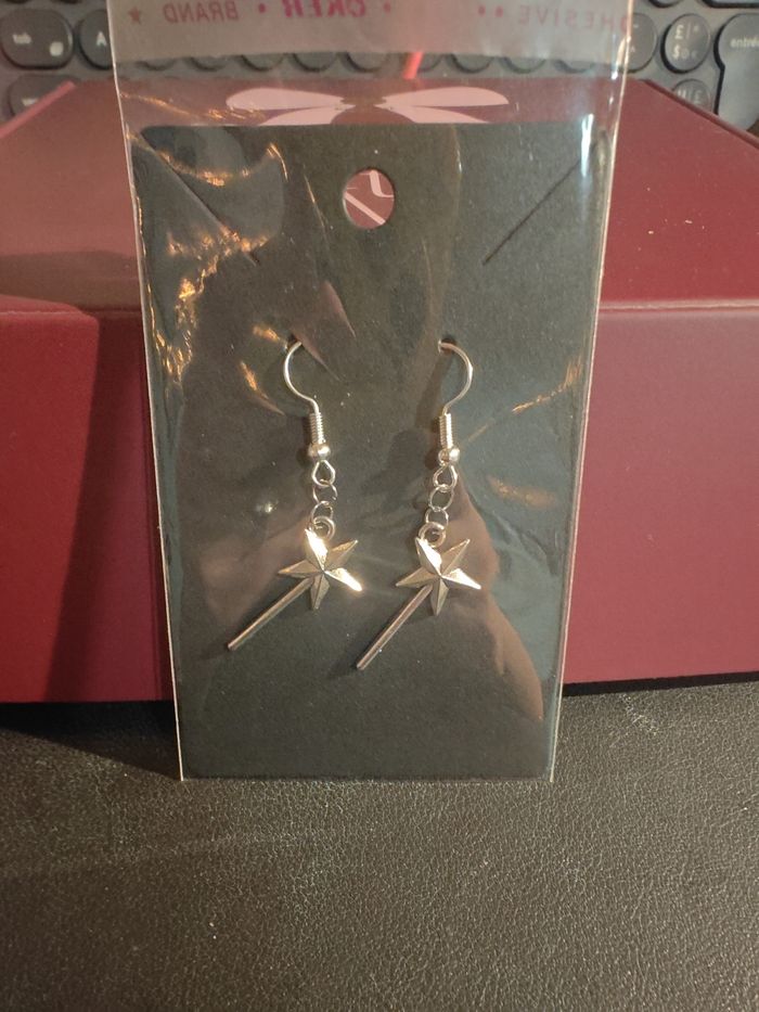 Boucles d'oreilles baguettes magique - photo numéro 1