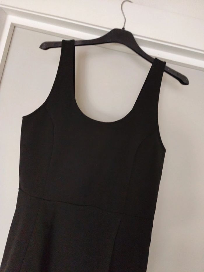 Robe noire - photo numéro 3