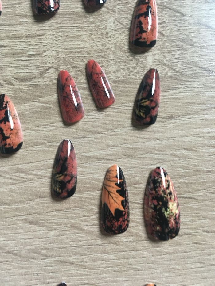Faux-ongles / Press on nails x24 NEUFS motifs d’Automne forme amande - photo numéro 3